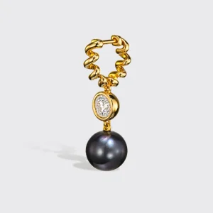 GREY PEARL AND DIAMOND YELLOW GOLD BEACHING DROP HUGGIE EARRINGS>Boochier Fashion