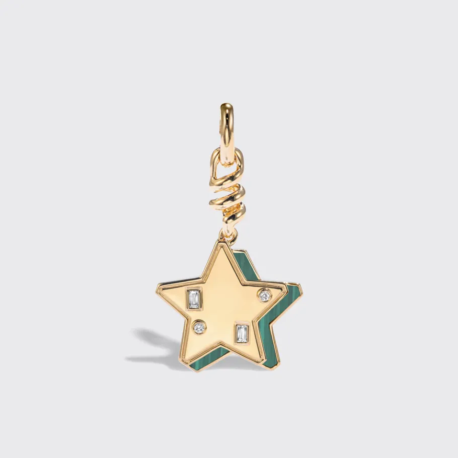 malachite_yellow_gold_sta_0-1.webp MALACHITE YELLOW GOLD STAR CHARM>Boochier Sale