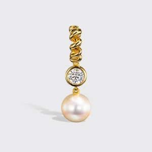WHITE PEARL AND DIAMOND YELLOW GOLD BEACHING DROP HUGGIE EARRINGS>Boochier Best