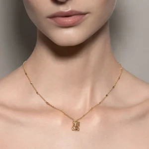 YELLOW GOLD LUCKY CAT DIAMOND NECKLACE>Boochier New